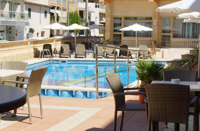 Hotel Iris