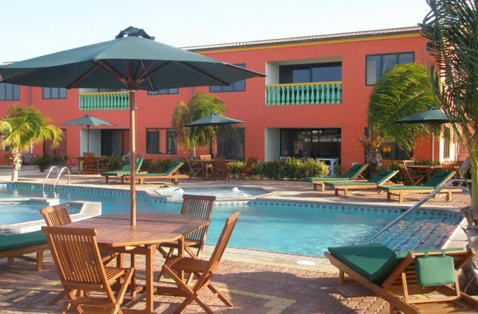 Del Rey Apartments