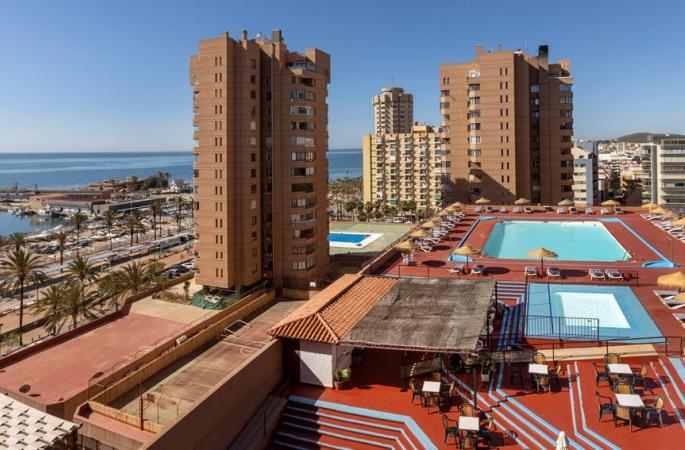 Las Palmeras Affiliated by FERGUS