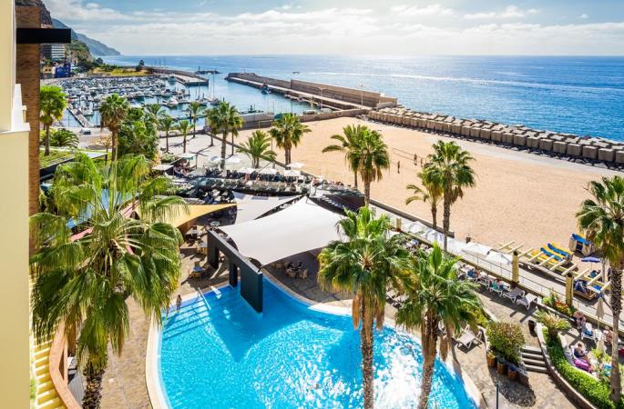 Calheta Beach