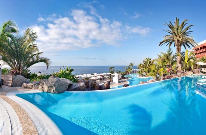 Adrián Hoteles Roca Nivaria