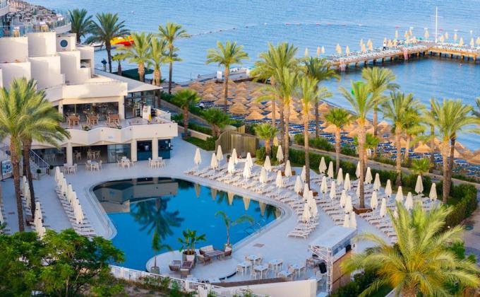 Arin Resort