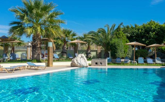 Hotel Stamos Plus