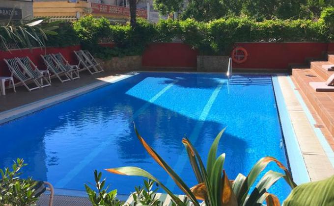AQUA Hotel Bertran Park - logies & ontbijt