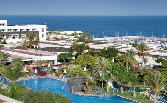 Hotel Costa Calero