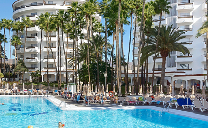 Hotel Servatur Waikiki