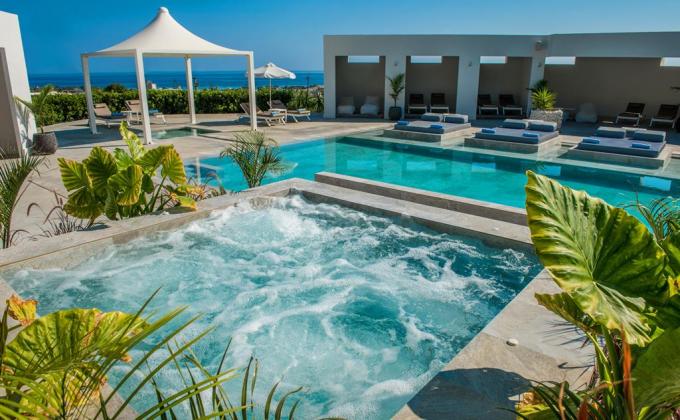 Matheo Villas & Suites