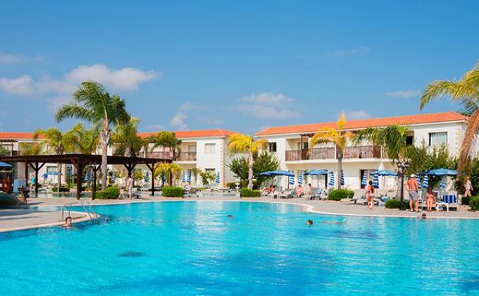 Tsokkos Paradise Village Aparthotel