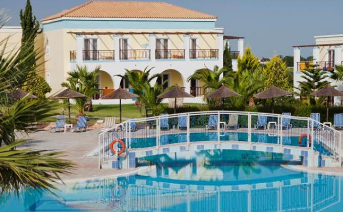 Aparthotel Corali