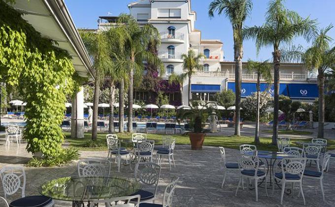 Hotel Sant Alphio Garden & Spa