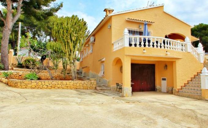Villa's Calpe met privézwembad - inclusief huurauto