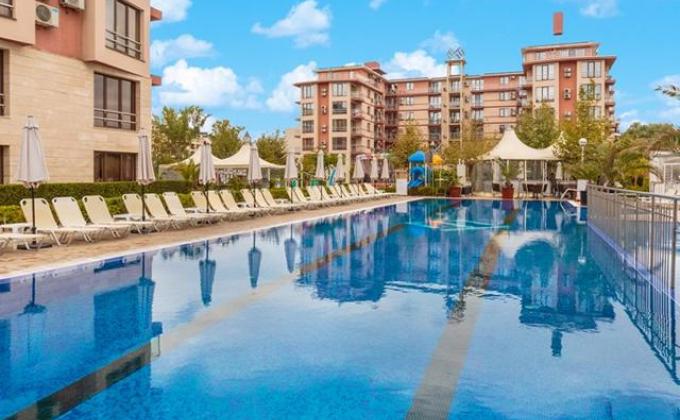 Aparthotel Tarsis Club