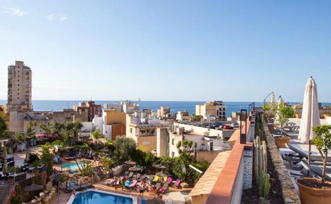 Hotel Alba Seleqtta
