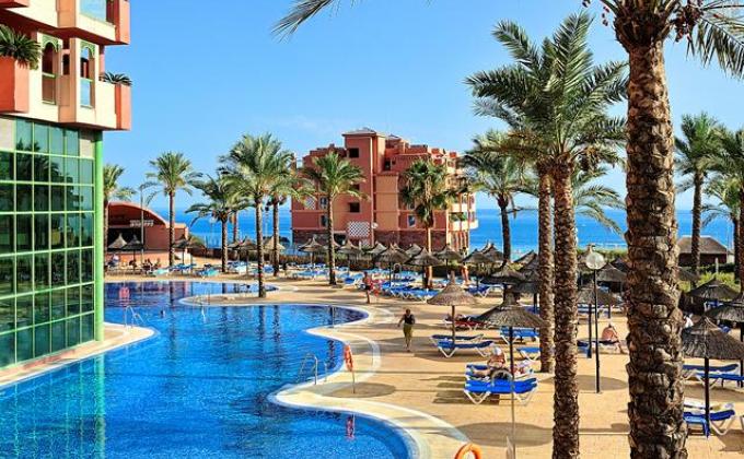 Holiday World Riwo Hotel