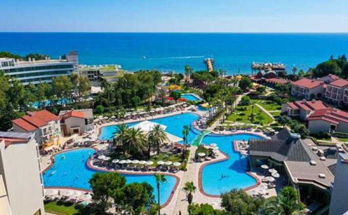 Arum Barut Collection