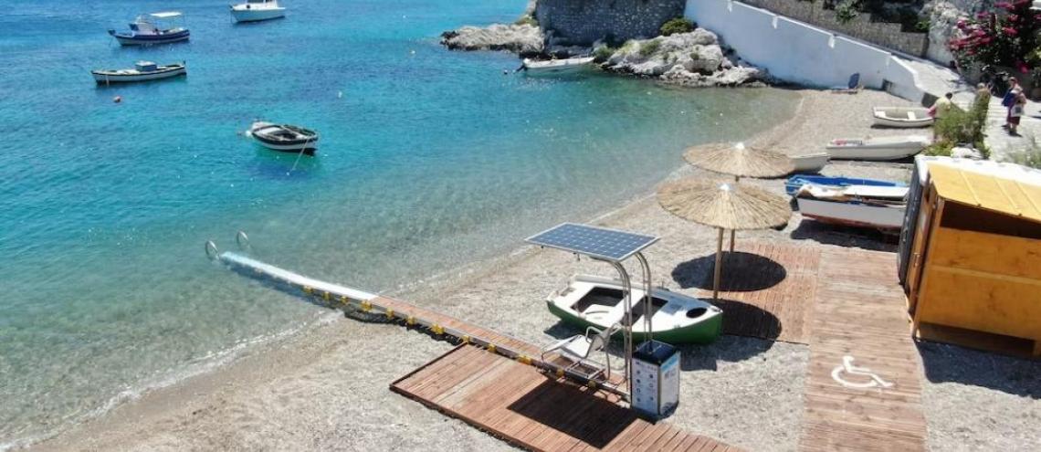 Rolstoeltoegankelijk strand in Griekenland - SeaTrac