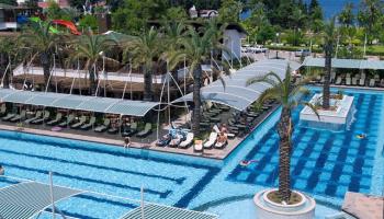 Hotel Crystal de Luxe Resort & Spa Hotel Crystal de Luxe Resort & Spa