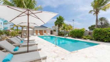 Dolphin Suites Dolphin Suites