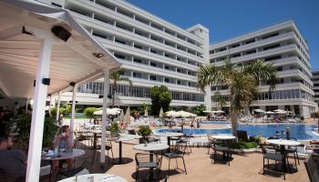 Coral Suites & Spa