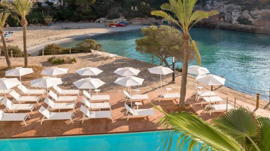 Barcelo Ponent Beach