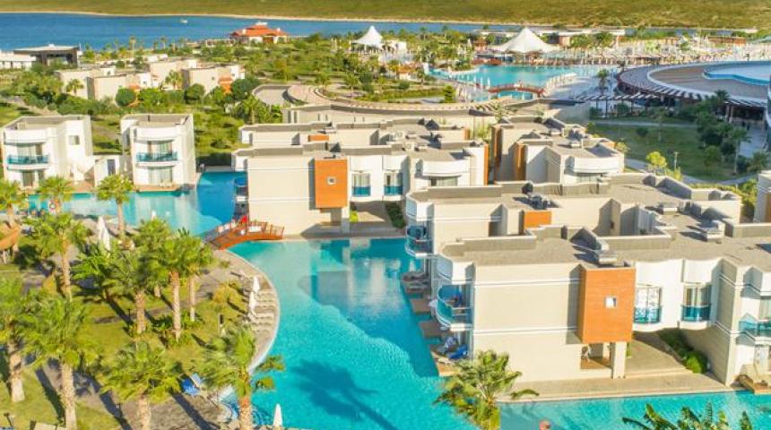 Hotel Aquasis Deluxe Resort & Spa