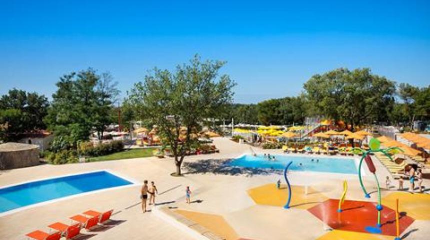 Lanterna Premium Camping Resort Happy Camp