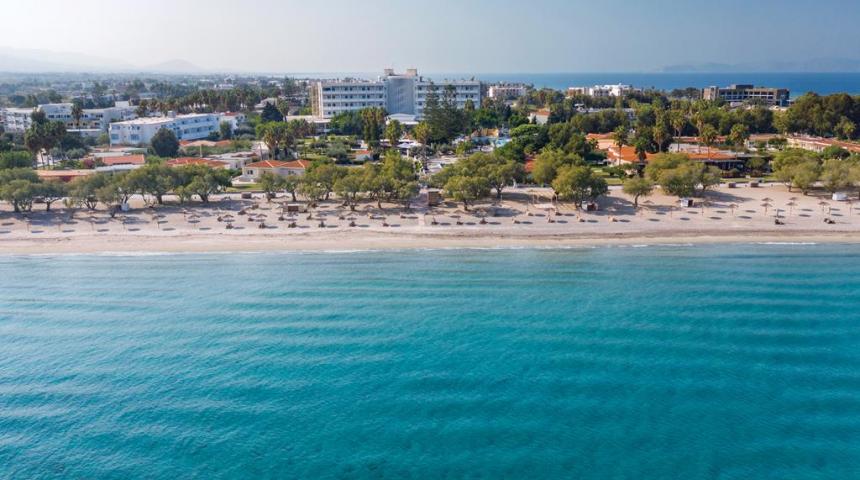 Grand Blue Beach