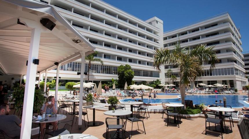 Coral Suites & Spa