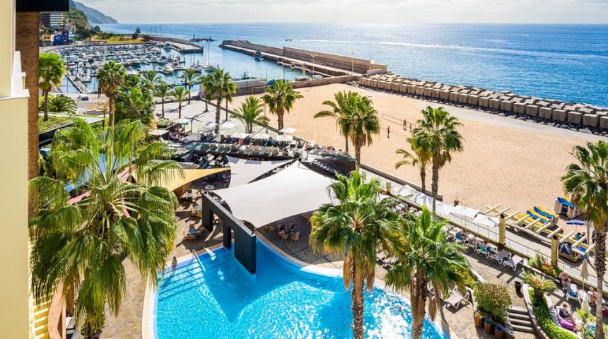 Calheta Beach